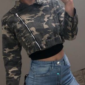 Camouflage Jean Jacket worn once in the picture